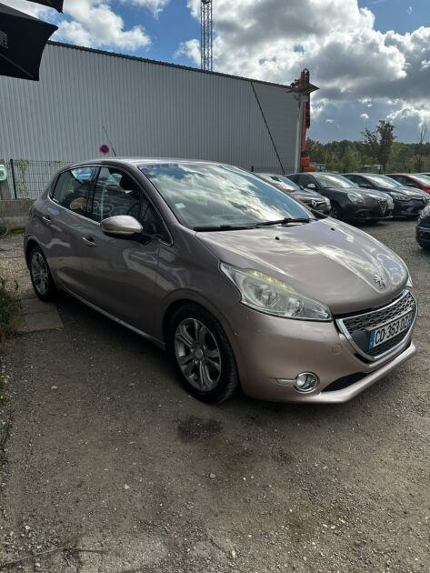 PEUGEOT 208 I 2012