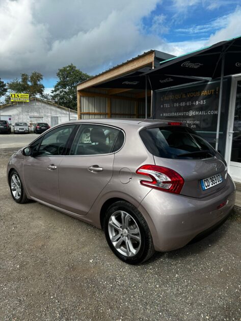 PEUGEOT 208 I 2012