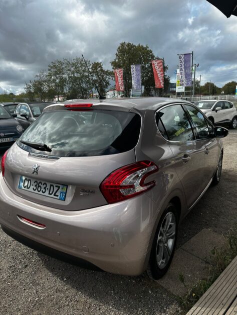 PEUGEOT 208 I 2012