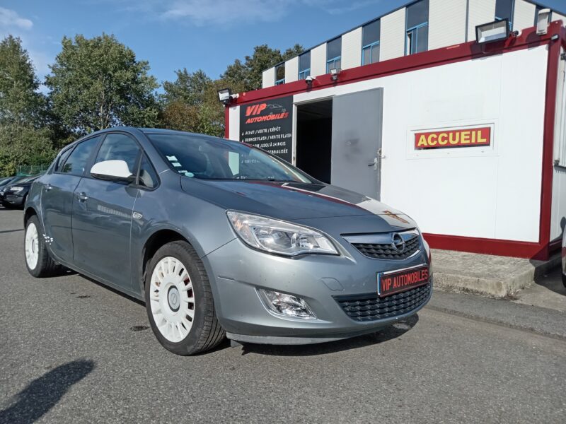 OPEL ASTRA J 2010