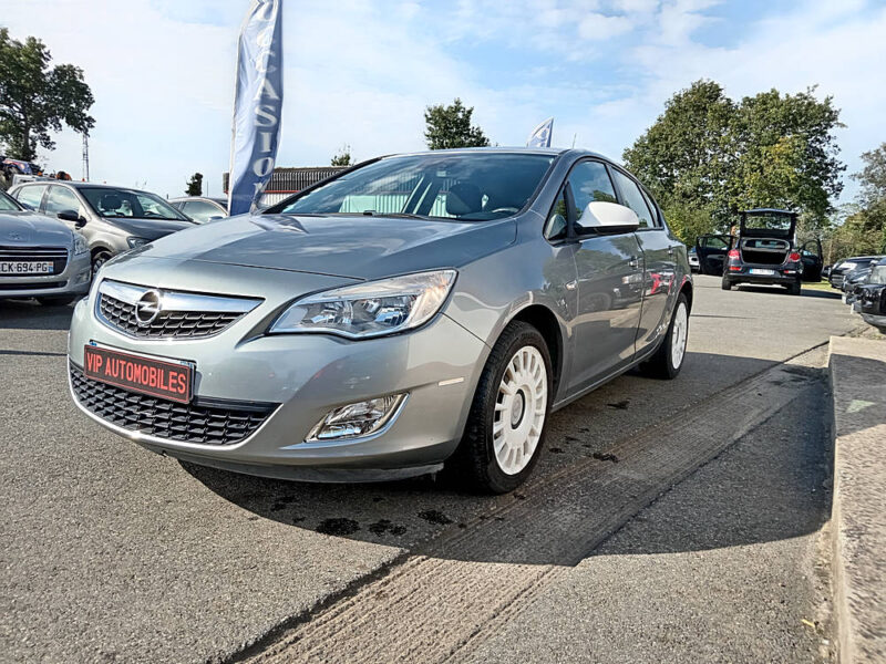 OPEL ASTRA J 2010