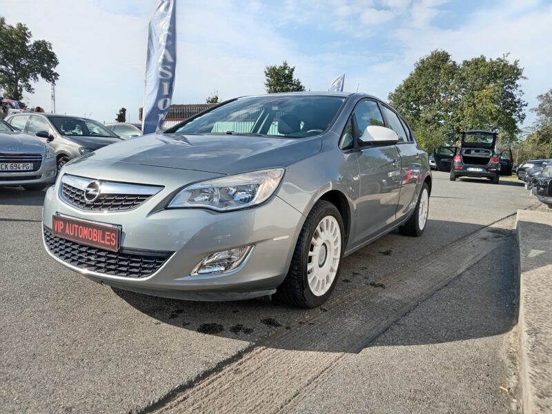 OPEL ASTRA J 2010