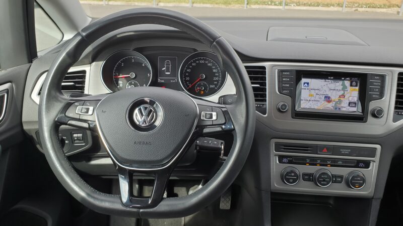 VOLKSWAGEN GOLF SPORTSVAN 1.6 TDI 110 CONFORTLINE