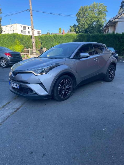 TOYOTA C-HR 2017