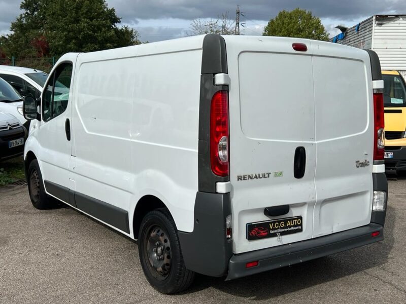 RENAULT TRAFIC 2010