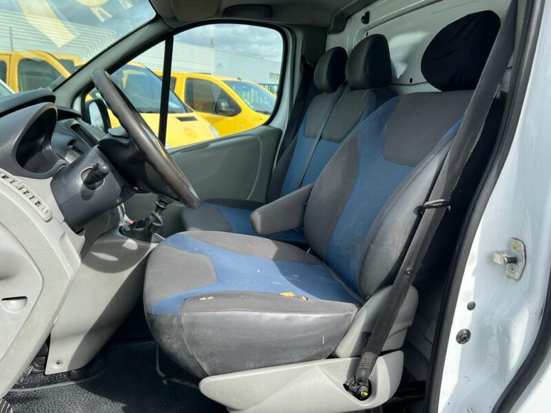 RENAULT TRAFIC 2010