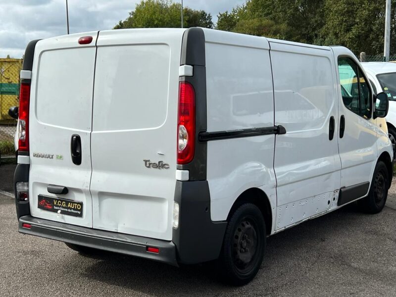 RENAULT TRAFIC 2010