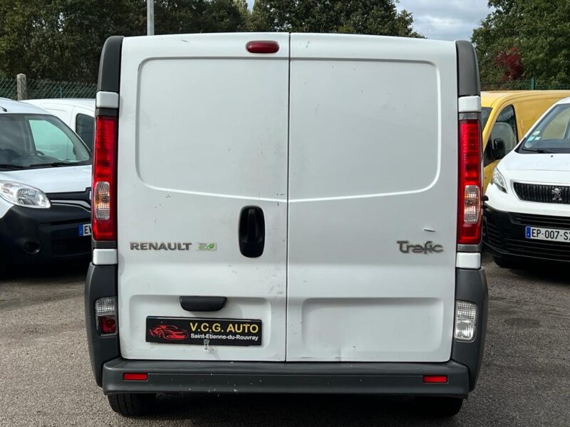 RENAULT TRAFIC 2010