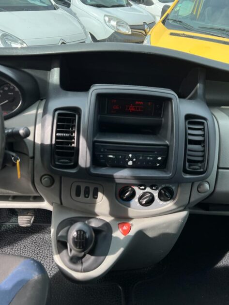 RENAULT TRAFIC 2010