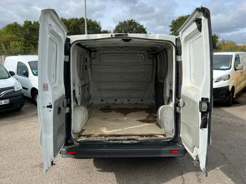 RENAULT TRAFIC 2010