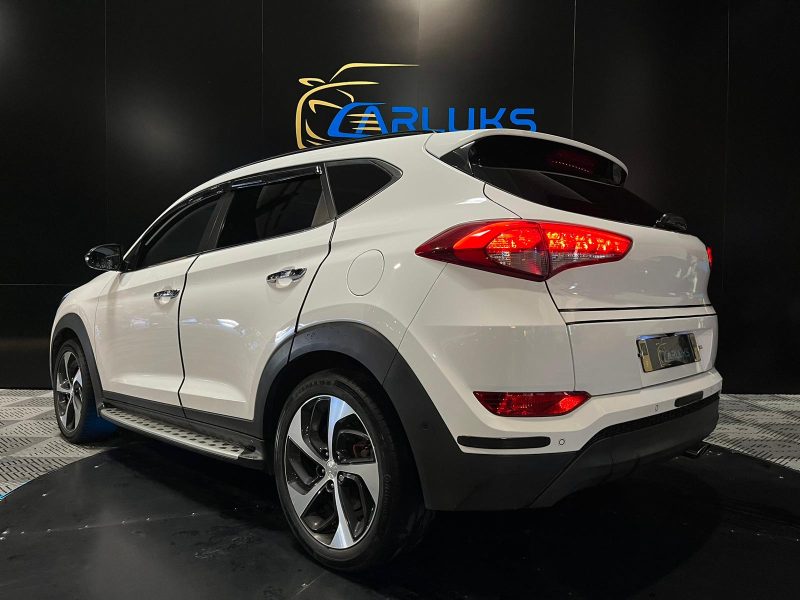 HYUNDAI TUCSON III 1.7 CRDI 141cv Executive DCT7 // TOIT OUVRANT/SIEGES CHAUFFANT/CAMERA DE RECUL