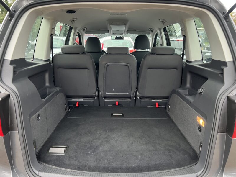 VOLKSWAGEN TOURAN II 1.2 TSI 105 1ERE MAIN / 87 300 Kms GPS CARPLAY CAMERA CRIT AIR 1 - Garantie1an