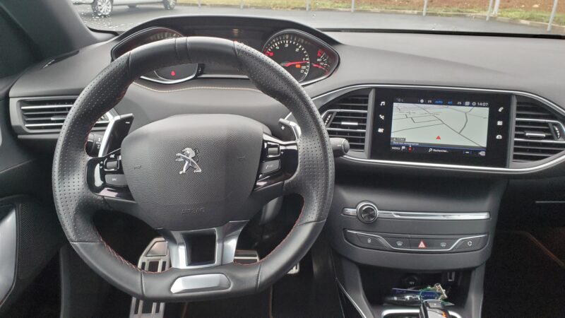 PEUGEOT 308 1.5 bHDI 130 EAT8  GT LINE