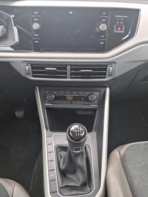 VOLKSWAGEN POLO VI TSI 115 ch CARAT