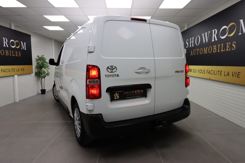 TOYOTA PROACE Camionnette 2017