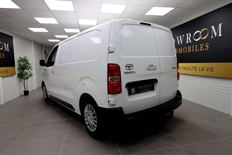 TOYOTA PROACE Camionnette 2017