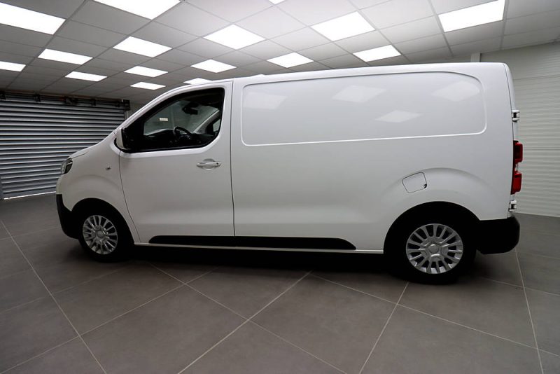 TOYOTA PROACE Camionnette 2017