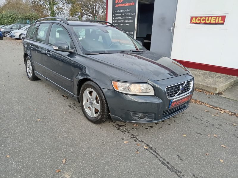 VOLVO V50 2010