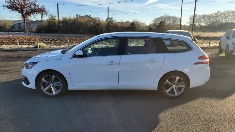 PEUGEOT 308 SW 1.2 PURETECH 130 EAT8 ALLURE BUSINESS