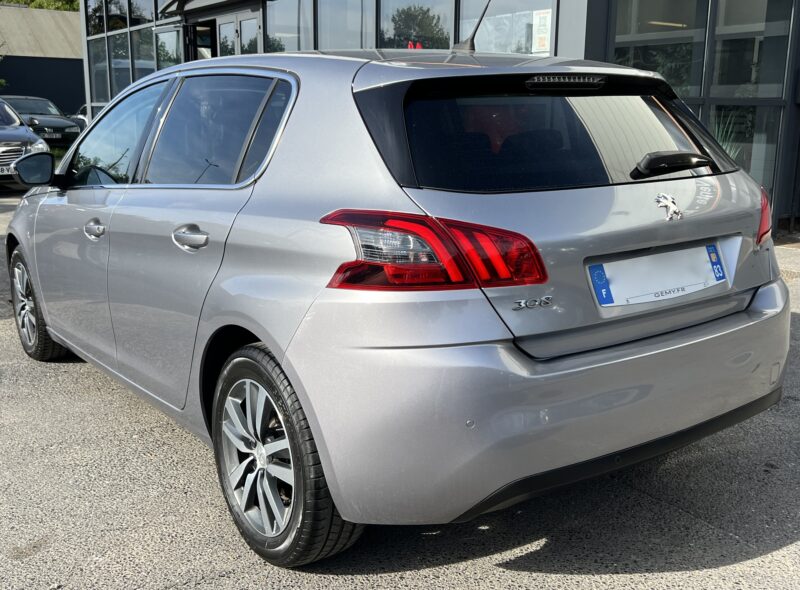 PEUGEOT 308 II PHASE 2 ALLURE 1.2 130 Cv 1ERE MAIN / 20 890 Kms CARPLAY & ANDROID CAMERA Garantie1an