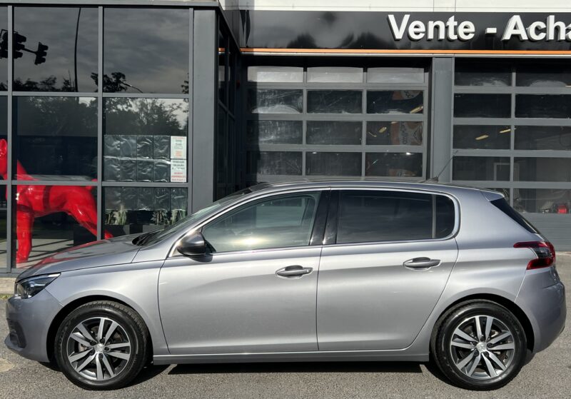 PEUGEOT 308 II PHASE 2 ALLURE 1.2 130 Cv 1ERE MAIN / 20 890 Kms CARPLAY & ANDROID CAMERA Garantie1an