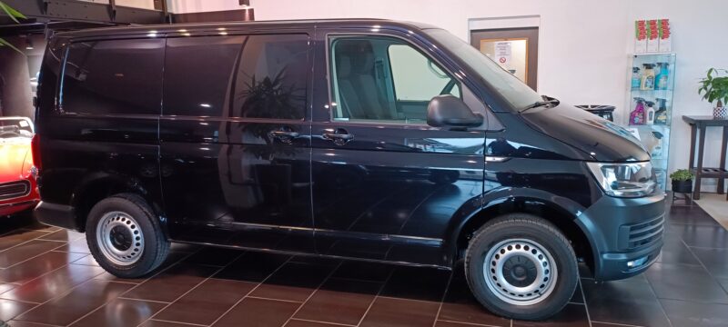 VOLKSWAGEN TRANSPORTER T6 Fg L1H1 2.0 TDI 150ch Comfortline Noir métallisé, GPS, Clim...