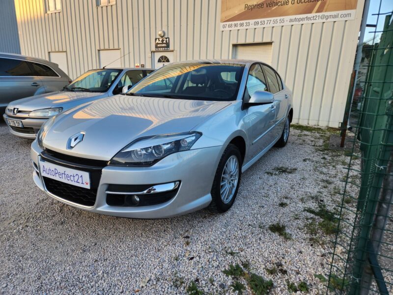 RENAULT LAGUNA III 2012