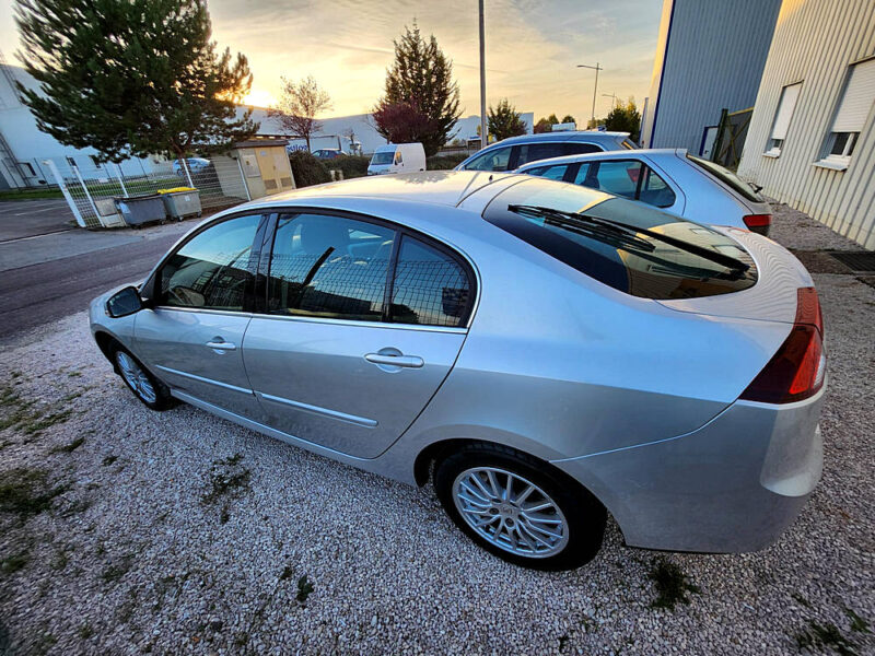 RENAULT LAGUNA III 2012