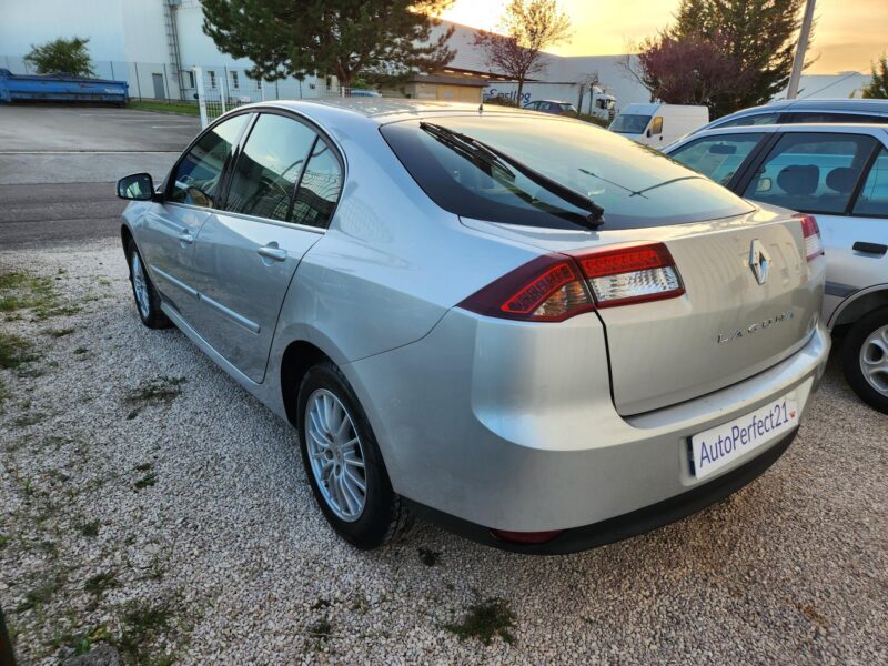 RENAULT LAGUNA III 2012