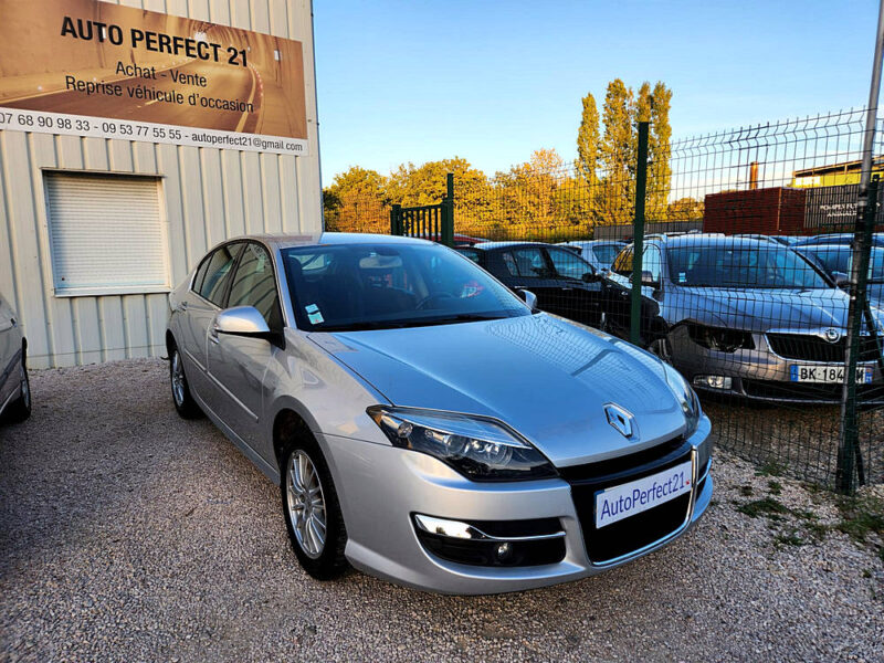 RENAULT LAGUNA III 2012