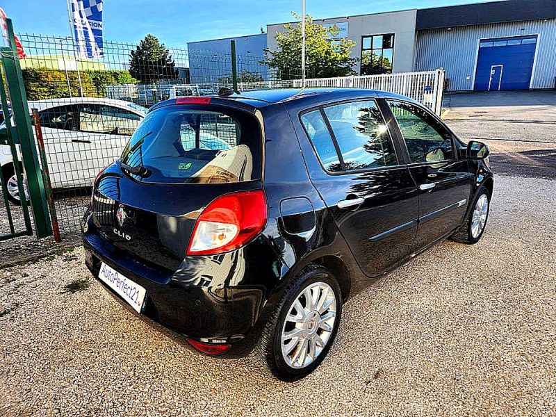 RENAULT CLIO 3 2010