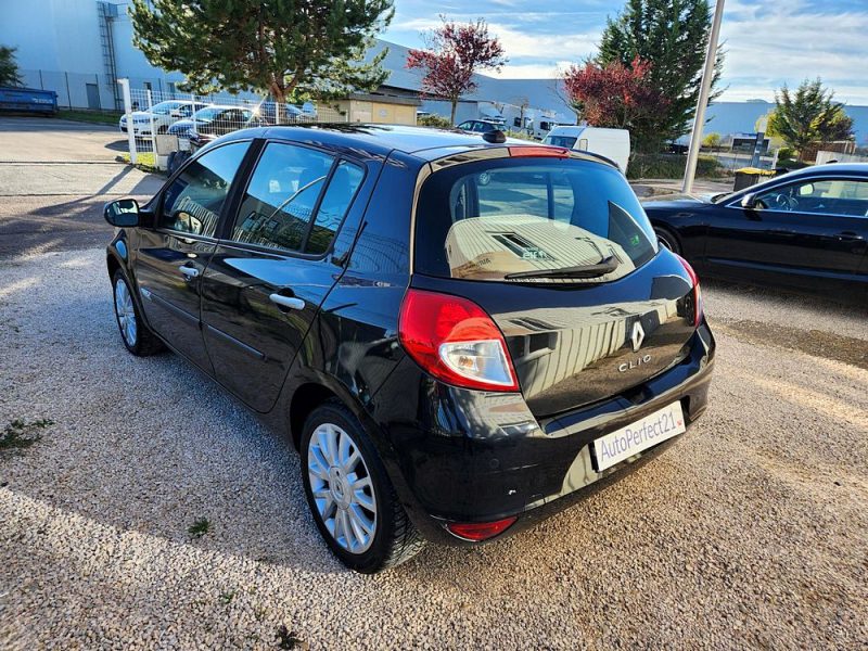 RENAULT CLIO 3 2010