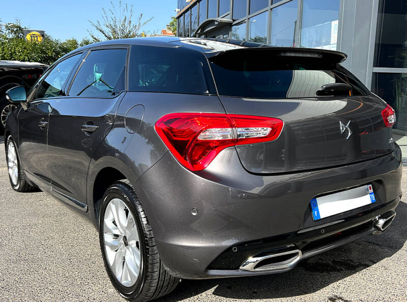 DS DS 5 PHASE 2 SO CHIC 2.0 BLUE HDI 180 Cv BOITE AUTO CUIR GPS CAMERA APPLE CARPLAY - Garantie1an