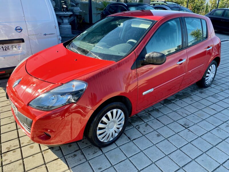 RENAULT CLIO III 1.2 16V 75 ZEN