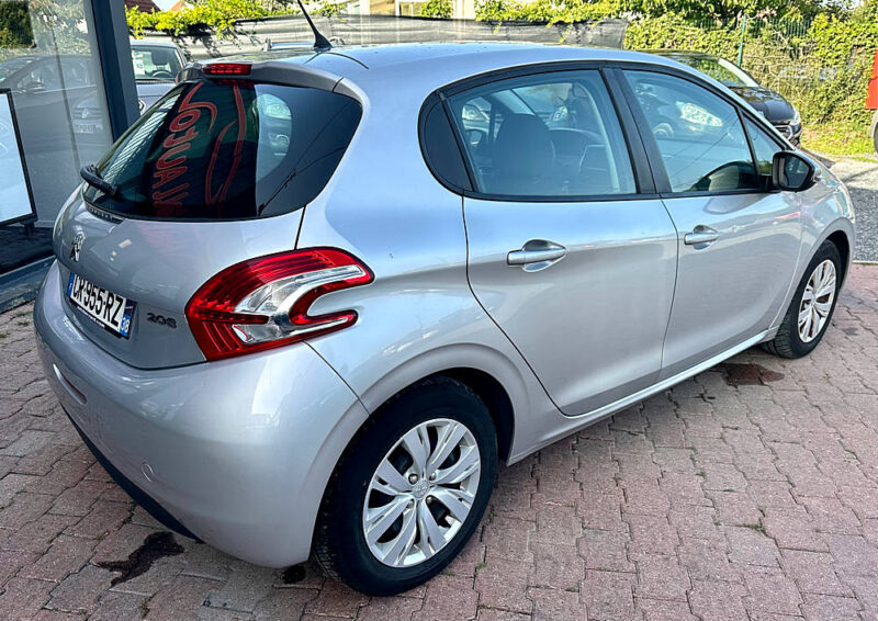 PEUGEOT 208 I 2013