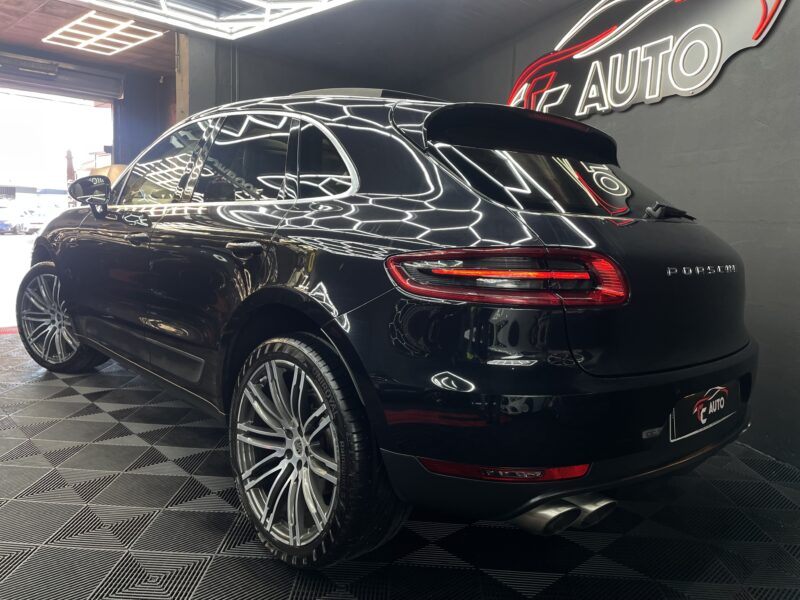 PORSCHE MACAN 2015