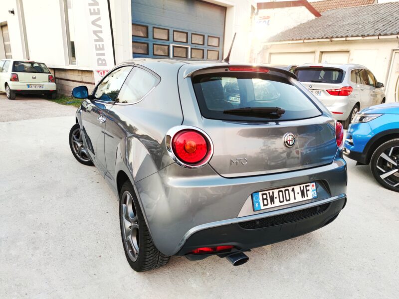 ALFA ROMEO MITO 2011