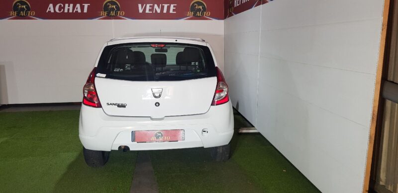 DACIA SANDERO 2010 1.4 72cv