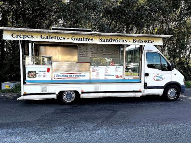 RENAULT MASTER dci  food truck creperie