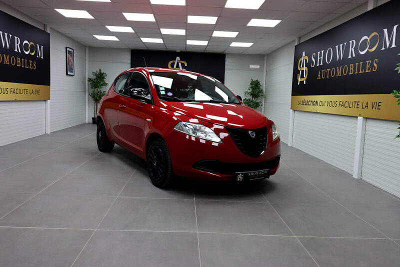 LANCIA YPSILON 2015