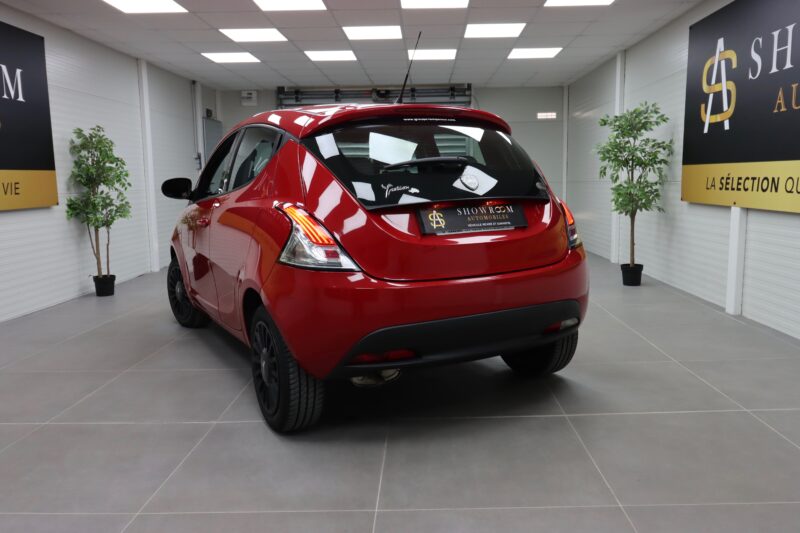 LANCIA YPSILON 2015