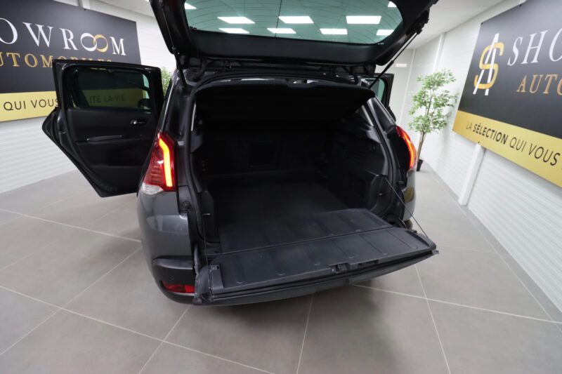 PEUGEOT 3008 Monospace 2015