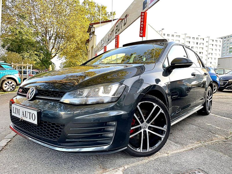 VOLKSWAGEN GOLF VII 2013