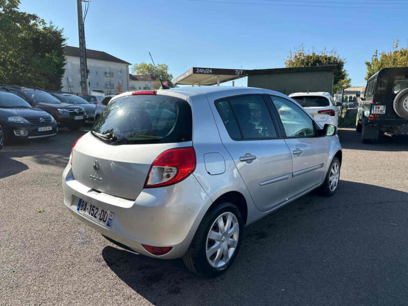 RENAULT CLIO III 2010