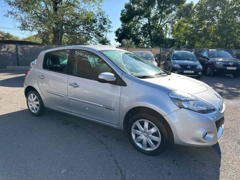 RENAULT CLIO III 2010