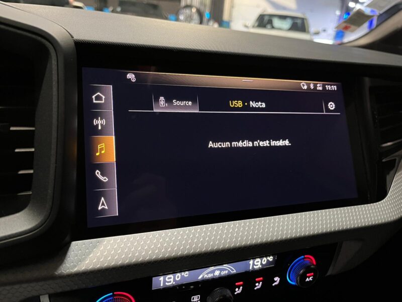 AUDI A1 SPORTBACK 40 TFSI 200cv S-Line S-Tronic6 // APPLE CARPLAY/CAMERA DE RECUL/ANDROID AUTO