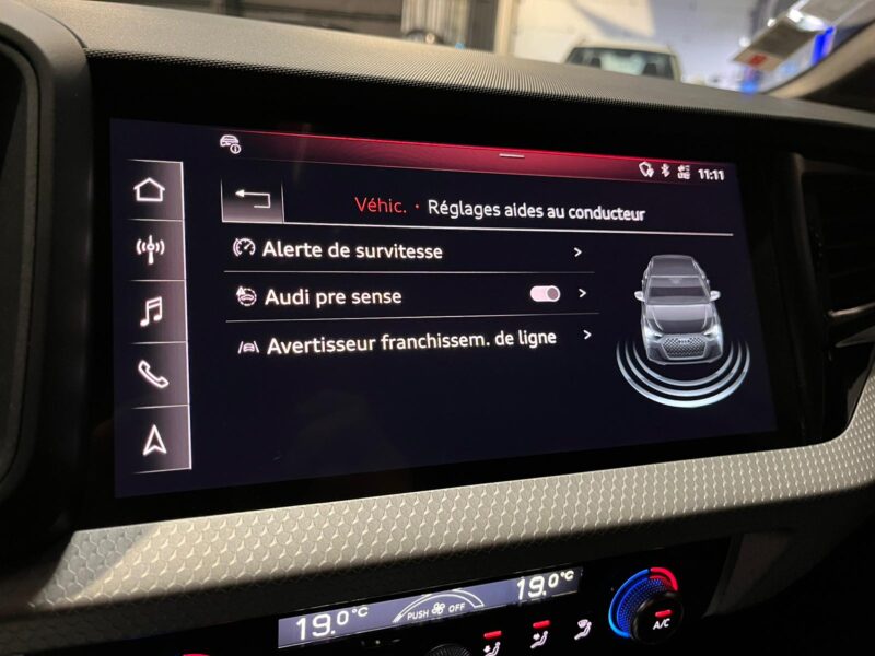 AUDI A1 SPORTBACK 40 TFSI 200cv S-Line S-Tronic6 // APPLE CARPLAY/CAMERA DE RECUL/ANDROID AUTO