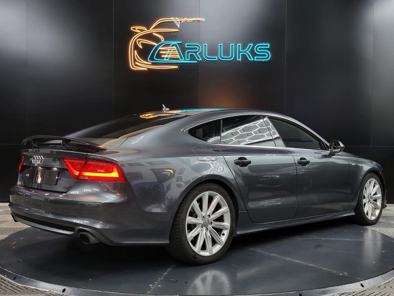 AUDI A7 SPORTBACK 3.0 TFSI 300cv S-Line S-Tronic7 // TOIT OUVRANT/ SIEGES CHAUFFANT/CAMERA DE RECUL