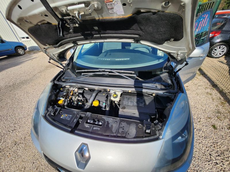 RENAULT SCENIC III 2011