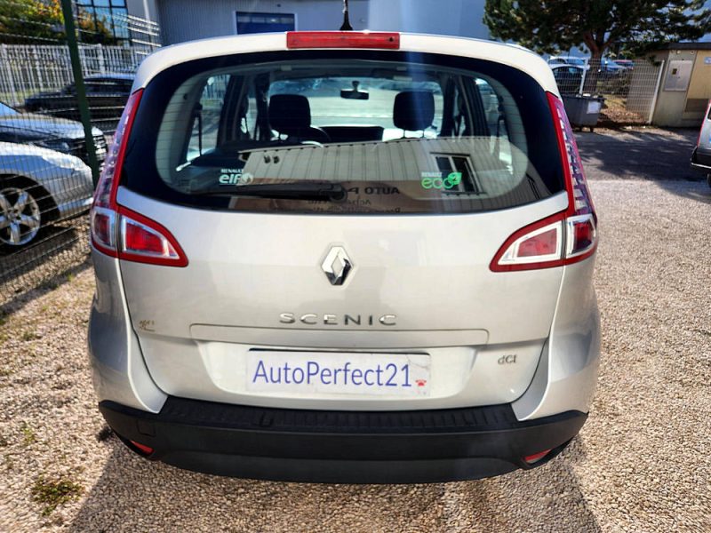 RENAULT SCENIC III 2011